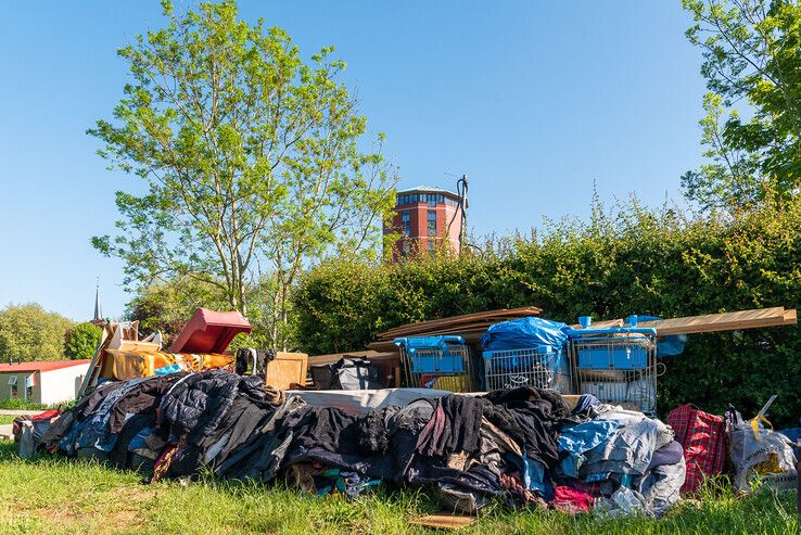 Gemeente wil einde maken aan vuilnisbelt langs Almelose Kanaal - Foto: Peter Denekamp