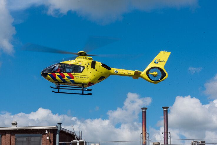Traumahelikopter landt in Hanzeland - Foto: Peter Denekamp