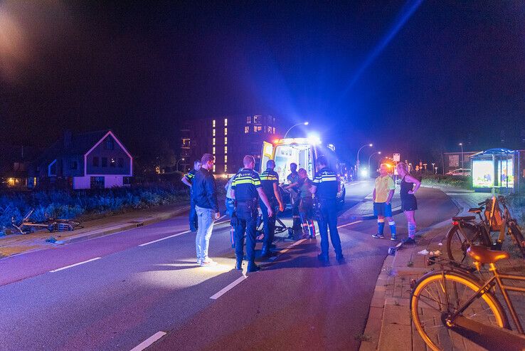 Fietser ernstig gewond na valpartij in Stadshagen - Foto: Peter Denekamp