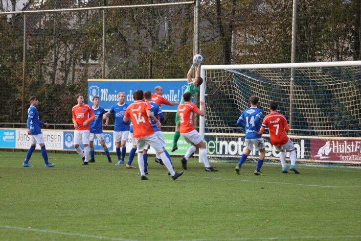 WVF speelt uitstekend en zet FC Horst opzij - Foto: Henri Zuidberg