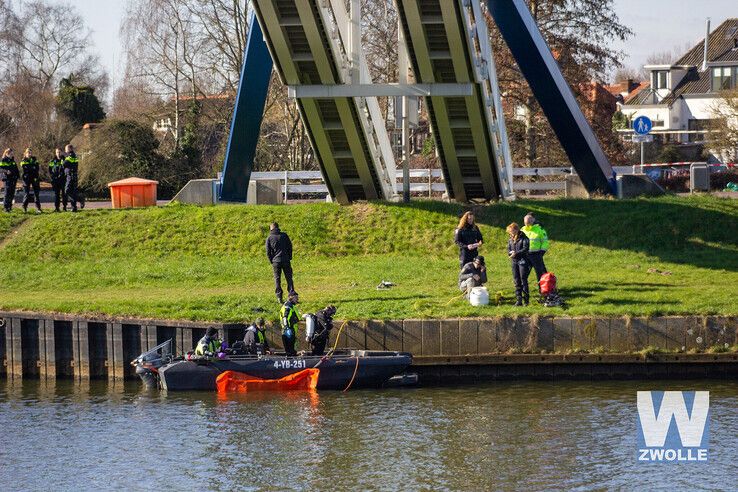Lichaam in Zwolle-IJsselkanaal is van vermiste man uit Stadshagen - Foto: Ruben Meinten