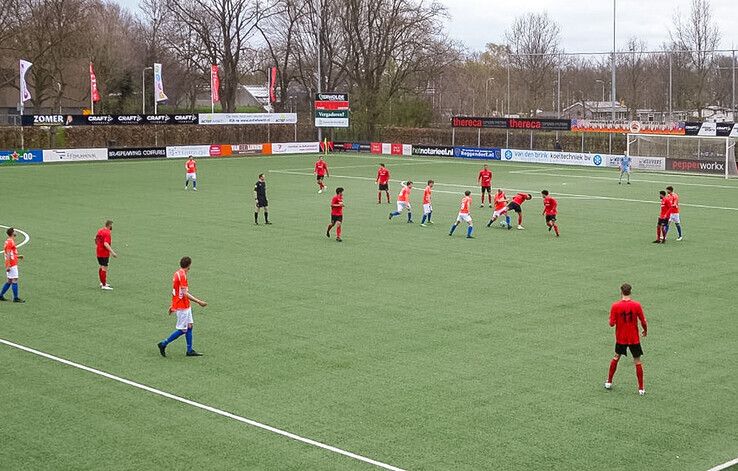 Be Quick laat op eigen veld tegen FC Horst dure punten liggen  - Foto: Gerco Grevers