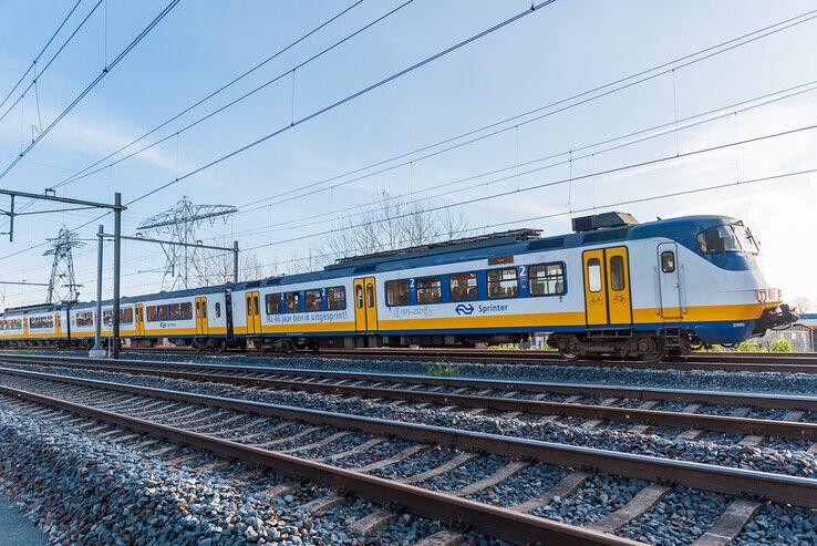 Treinen vanuit Deventer en Twente rijden weer, geen treinen tussen Zwolle en Amersfoort - Foto: Peter Denekamp