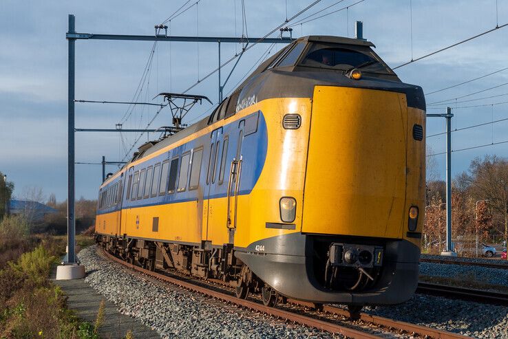 Pech voor Deventenaren: voorlopig geen treinen tussen Zwolle en Deventer - Foto: Peter Denekamp