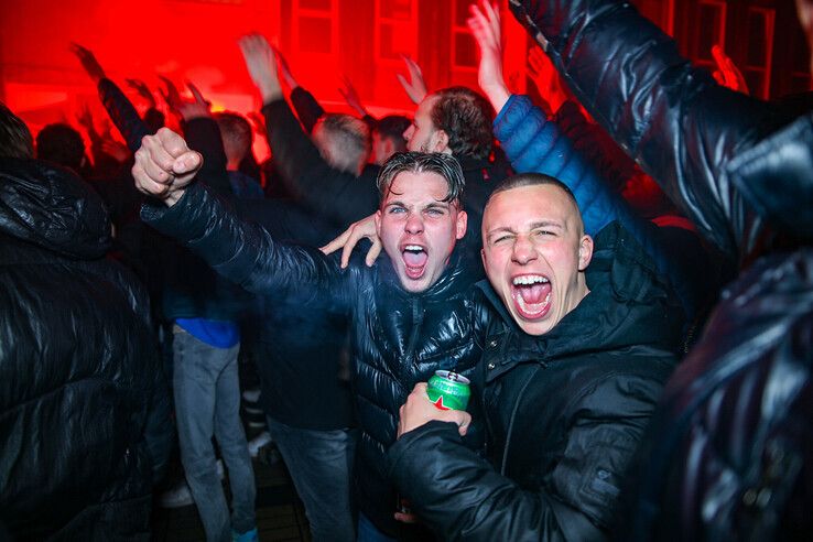 In Beeld: Groot feest in Zwolle na promotie PEC Zwolle (foto’s en video) - Foto: Luciano de Graaf
