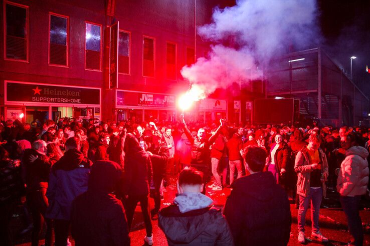 In Beeld: Groot feest in Zwolle na promotie PEC Zwolle (foto’s en video) - Foto: Luciano de Graaf