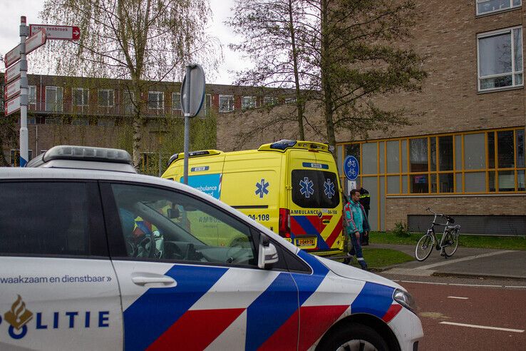Bromfietser aangereden op ‘gevaarlijke’ kruising in Stadshagen - Foto: Ruben Meinten
