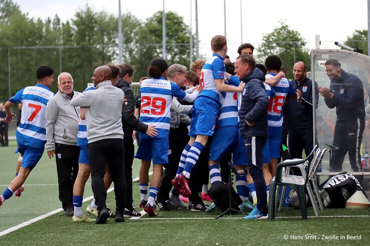 Focus op Voetbal: PEC Zwolle 021 sluit seizoen af met bekerwinst - Foto: Hans Smit