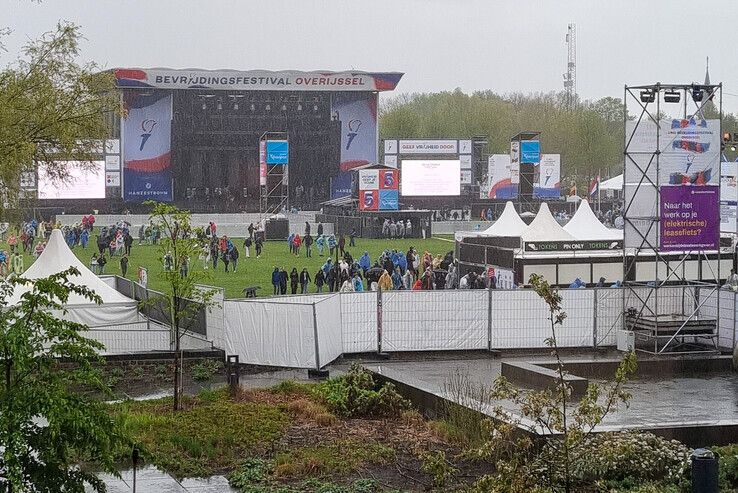 Bevrijdingsfestival tijdelijk stilgelegd in Zwolle - Foto: Politie Basisteam Zwolle