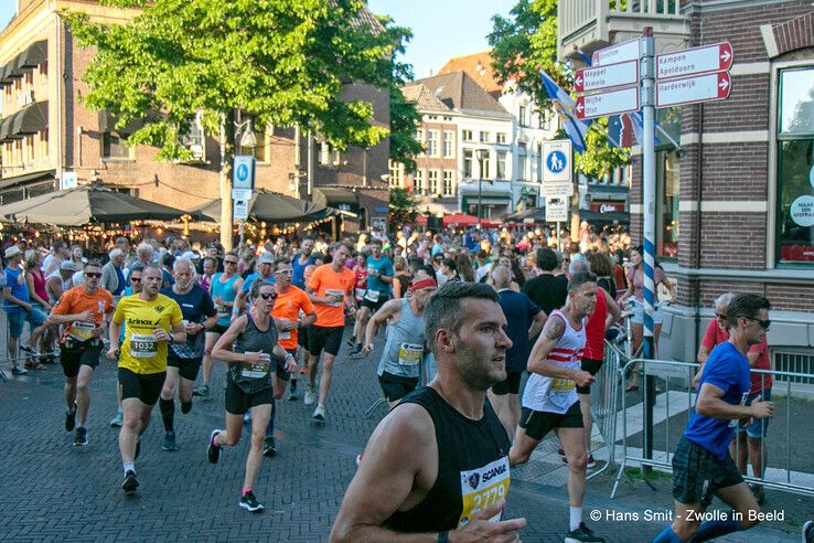 In beeld: Nog even nagenieten van een tropische Halve Marathon - Foto: Hans Smit