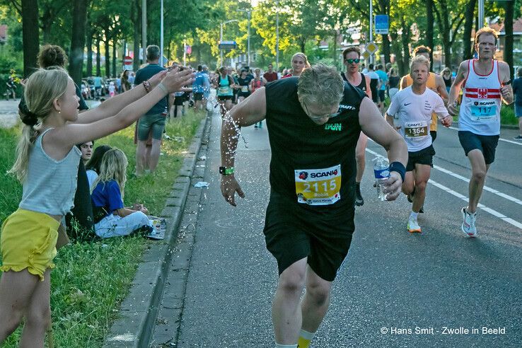 In beeld: Nog even nagenieten van een tropische Halve Marathon - Foto: Hans Smit