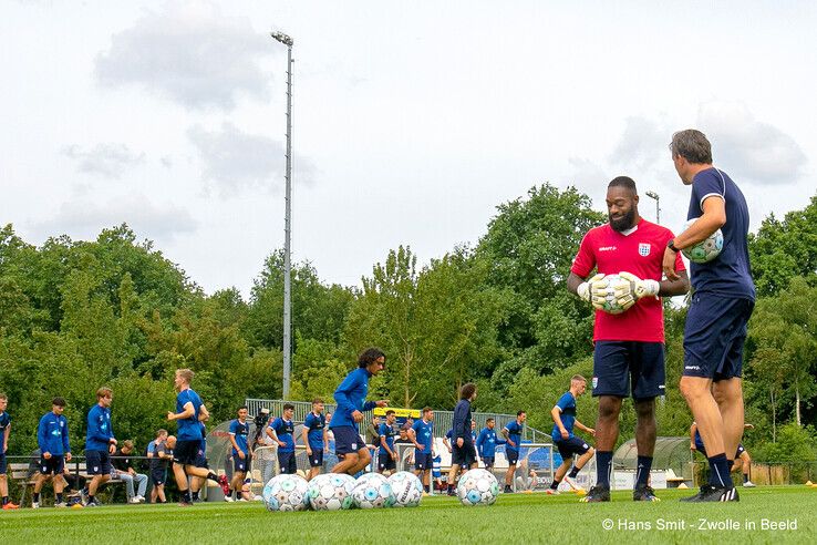 In beeld: Eerste training van PEC Zwolle in Wijthmen - Foto: Hans Smit