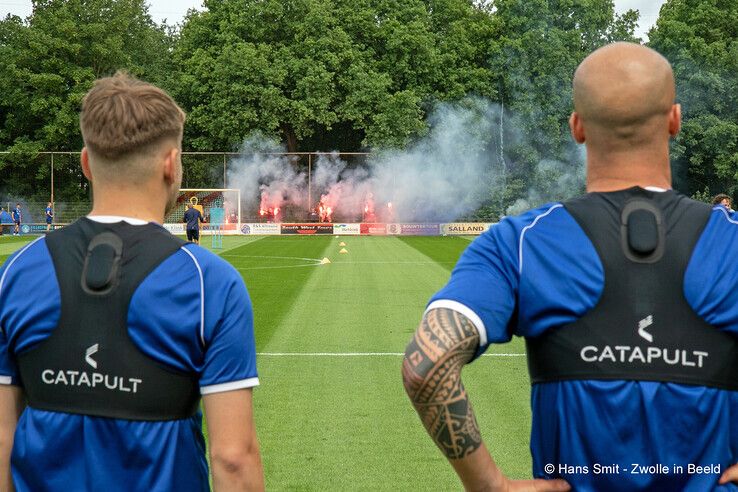 In beeld: Eerste training van PEC Zwolle in Wijthmen - Foto: Hans Smit