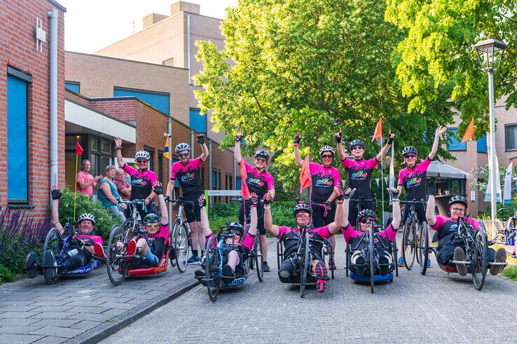 Het team van Vogellanden gaat donderdag de strijd aan met de berg in Oostenrijk. - Foto: Peter Denekamp