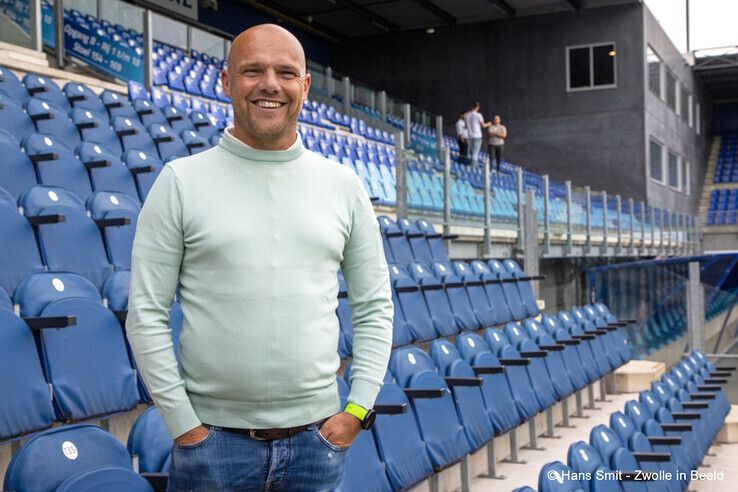 Johnny Jansen (48) is de de nieuwe hoofdtrainer van PEC Zwolle. - Foto: Hans Smit