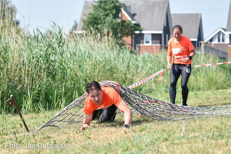 In beeld: Eerste editie van Overcoming Obstacles Run in Stadshagen - Foto: Jan Burgman