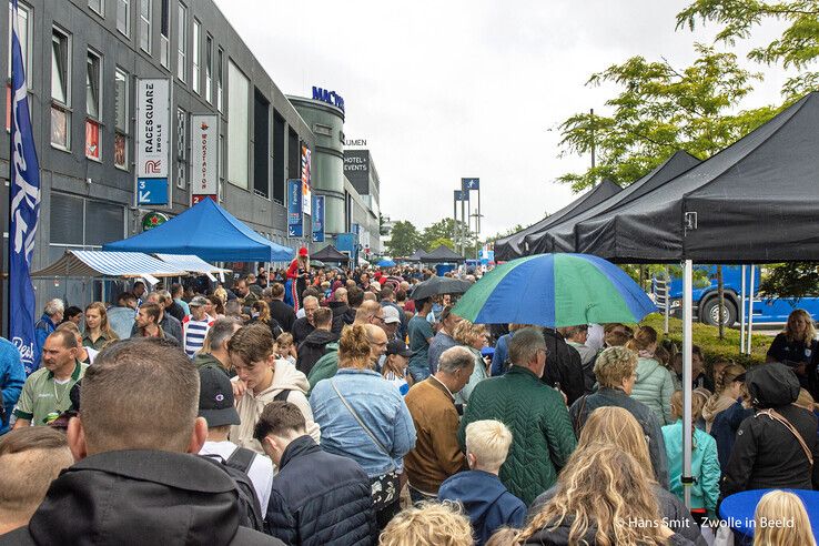 In beeld: PEC Zwolle zet de poorten wagenwijd open tijdens jaarlijkse open dag - Foto: Hans Smit