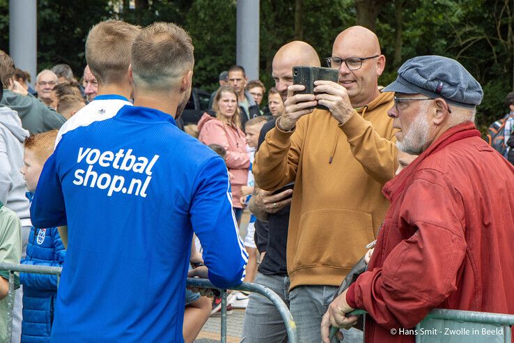 In beeld: PEC Zwolle zet de poorten wagenwijd open tijdens jaarlijkse open dag - Foto: Hans Smit