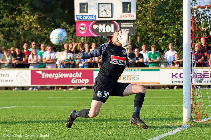 In beeld: PEC Zwolle te sterk voor KVC Westerlo - Foto: Hans Smit