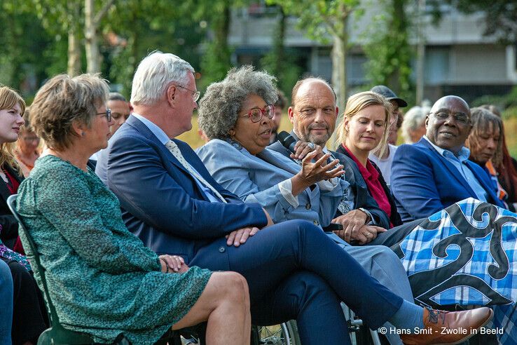 In beeld: Zwolle herdenkt voor de vierde keer afschaffing slavernij tijdens Keti Koti - Foto: Hans Smit