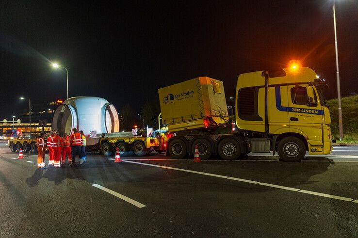 Speciaal transport rijdt zich vast bij werkzaamheden A28 in Zwolle - Foto: Peter Denekamp