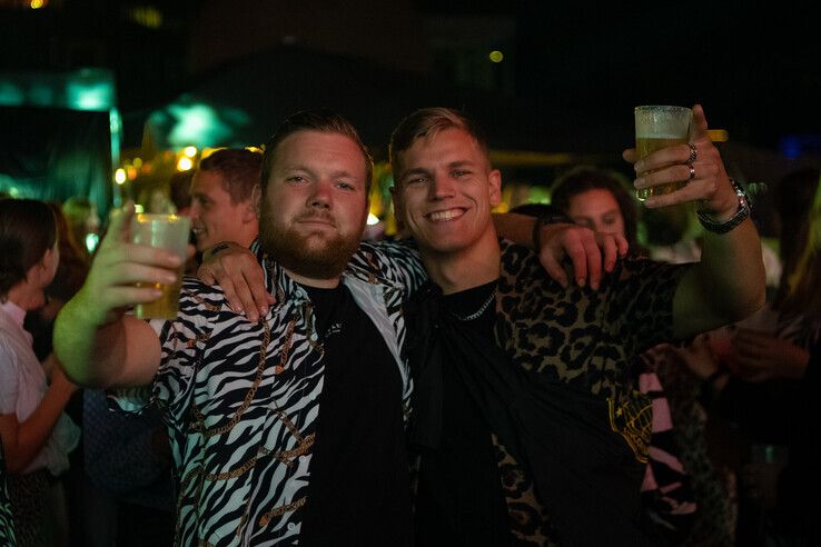 In beeld: Gezelligheid, drukte en veel muziek op Straatfestival, vanavond volgt Straatfestival x Zwolle Pride - Foto: Geertjan Kuper