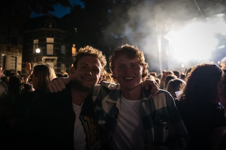 In beeld: Gezelligheid, drukte en veel muziek op Straatfestival, vanavond volgt Straatfestival x Zwolle Pride - Foto: Geertjan Kuper