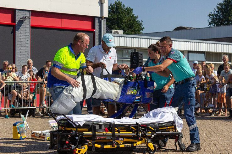 In beeld: Traumaheli hoofdact op Veiligheidsdag Staphorst - Foto: Ruben Meinten