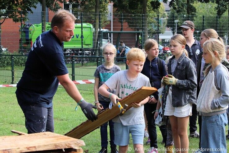 In beeld: Huttendorp Aa-landen - Foto: Ank Pot