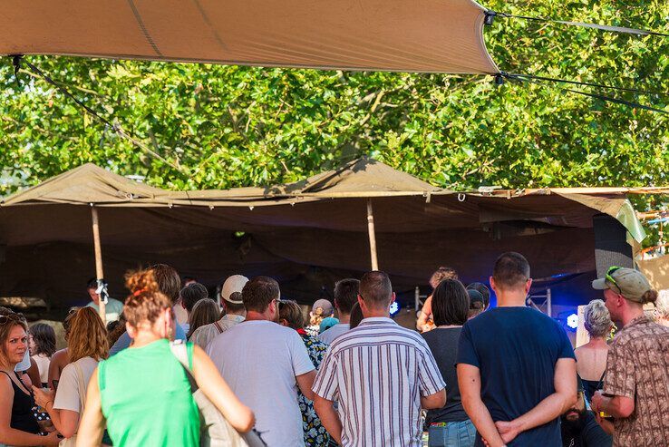 Tropisch Kattegatfestival: “Mensen laten zich niet tegenhouden door het weer” - Foto: Peter Denekamp