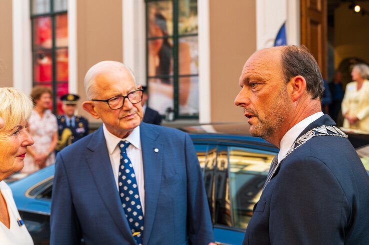 Burgemeester Peter Snijders (rechts). - Foto: Peter Denekamp