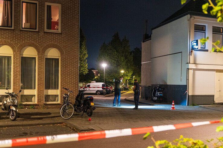 Zwollenaar (37) ernstig gewond na schietpartij Assendorp, schutter nog voortvluchtig - Foto: Peter Denekamp