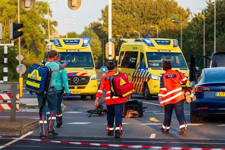 Maaltijdbezorger ernstig gewond na ongeval in Zwolle-Zuid - Foto: Peter Denekamp