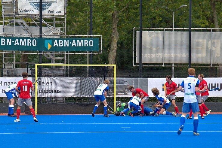 Focus op hockey: Zwolse hockeymannen winnen overtuigend van promovendus Beuningen - Foto: Bob Koning