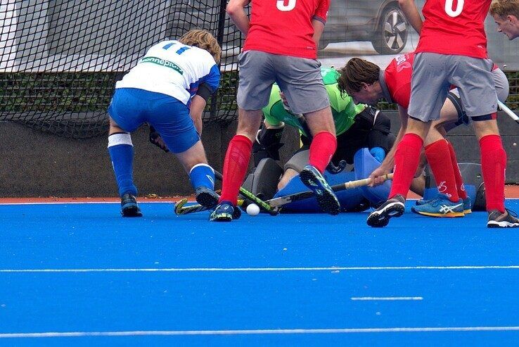 Focus op hockey: Zwolse hockeymannen winnen overtuigend van promovendus Beuningen - Foto: Bob Koning