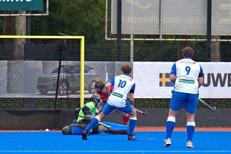 Focus op hockey: Zwolse hockeymannen winnen overtuigend van promovendus Beuningen - Foto: Bob Koning