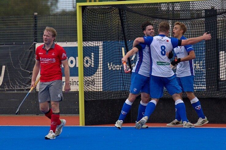 Focus op hockey: Zwolse hockeymannen winnen overtuigend van promovendus Beuningen - Foto: Bob Koning