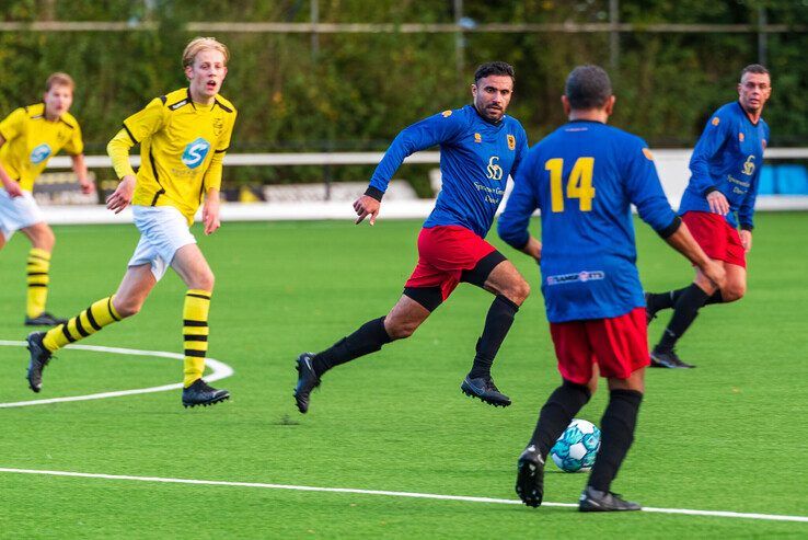 SV Zwolle verloor in eigen huis met 1-2 van Davo. - Foto: Peter Denekamp