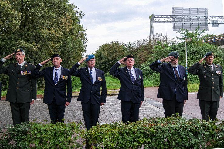 In beeld: Soberste herdenking ooit bij oorlogsmonument aan Haersterveerweg - Foto: Obbe Bakker