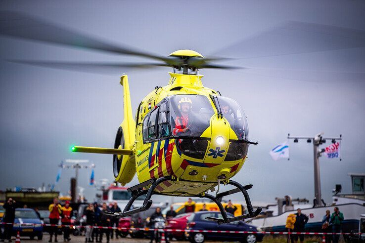 Een traumateam werd per helikopter ingevlogen om de baby te reanimeren. - Foto: Hugo Janssen