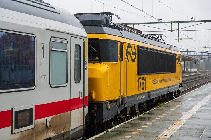 Na dertig jaar trouwe dienst neemt de NS afscheid van locomotiefserie 1700 - Foto: Peter Denekamp