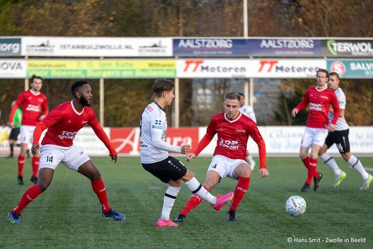 Focus op amateurvoetbal: Berkum verliest nipt van koploper Excelsior ’31 - Foto: Hans Smit