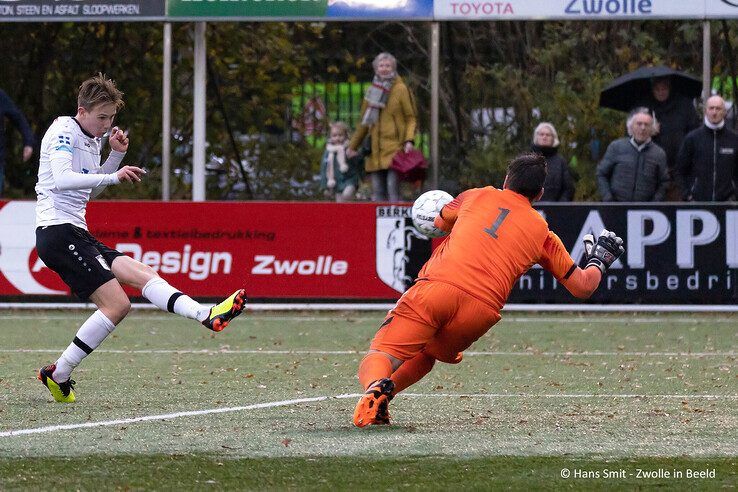 Focus op amateurvoetbal: Berkum speelt gelijk tegen Scherpenzeel - Foto: Hans Smit