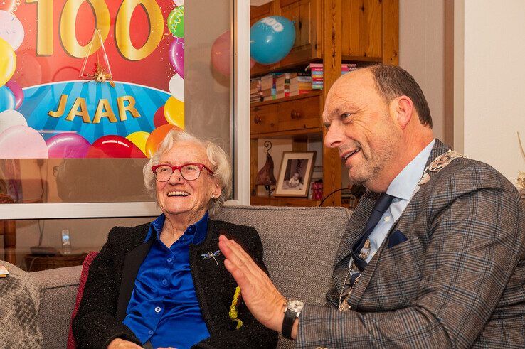 Johanna ‘Jopie’ ter Avest viert 100e verjaardag
