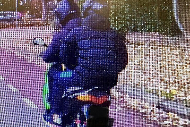 Politie Zwolle wil graag weten wie deze personen zijn. - Foto: Politie Basisteam Zwolle