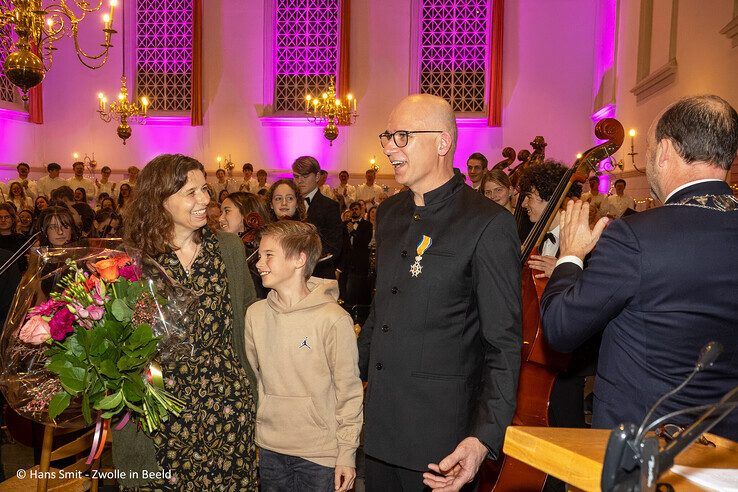 In beeld: Plantagekerk in Engelse kerstsfeer gehuld tijdens Meander Kerstconcert - Foto: Hans Smit