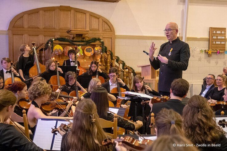 In beeld: Plantagekerk in Engelse kerstsfeer gehuld tijdens Meander Kerstconcert - Foto: Hans Smit