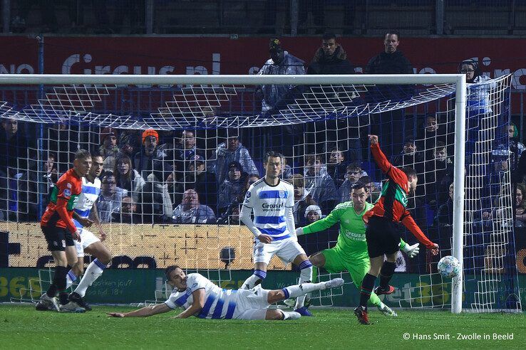 In beeld: PEC Zwolle gaat onderuit tegen NEC - Foto: Hans Smit