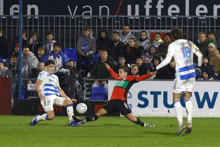 In beeld: PEC Zwolle gaat onderuit tegen NEC - Foto: Hans Smit