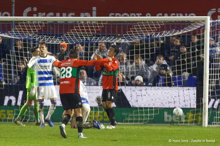 In beeld: PEC Zwolle gaat onderuit tegen NEC - Foto: Hans Smit